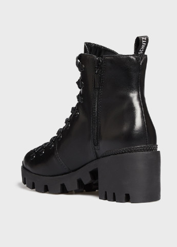 Осенние ботинки Schutz на тракторной подошве, со шнуровкой