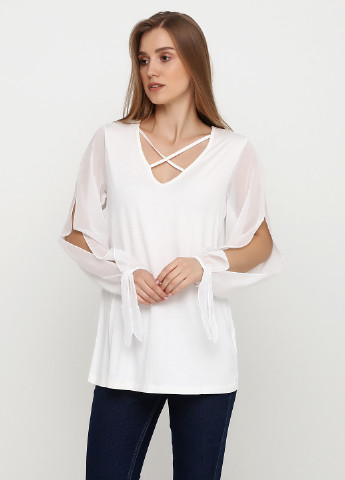 Белая демисезонная блуза Flirt