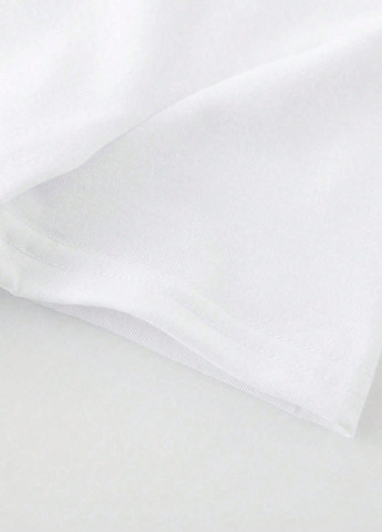 Белая летняя футболка SHEIN