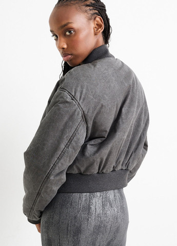 Сіра демісезонна куртка C&A