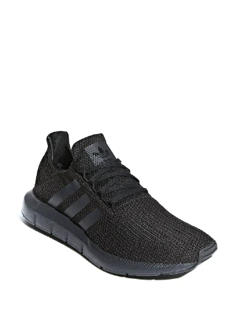 Черные демисезонные кроссовки adidas Swift