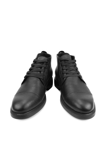 Черные зимние ботинки Lioneli