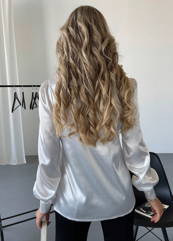 Жемчужная блуза на запах SHEIN