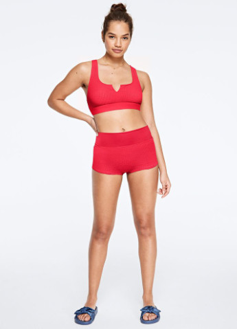 Шорты текстурированные короткие от Victoria’s Secret Gym to Swim Textured Shortie в красном цвете Victoria's Secret (253420745)