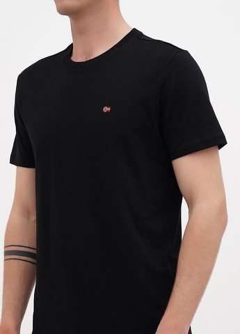 Черная футболка Napapijri