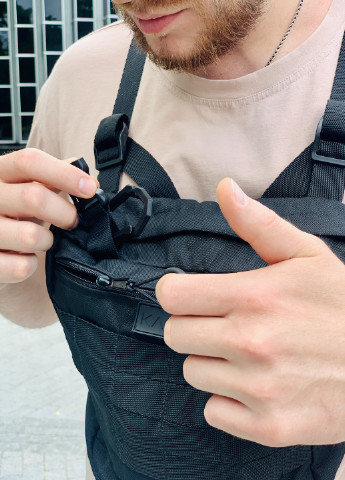 Мужская нагрудная тактическая сумка ® Chest bag черная, 30*21*6 см KARMA (253484604)