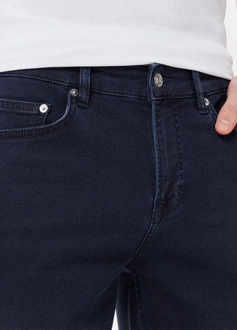 Темно-синие демисезонные зауженные джинсы Lacoste