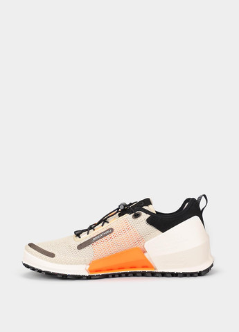 Бежевые демисезонные кроссовки Ecco