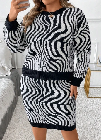 Костюм (джемпер, спідниця) SHEIN (334101940)