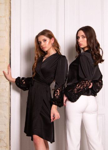 Чорна коктейльна шелкова сукня на запах "eve" на запах InRed однотонна