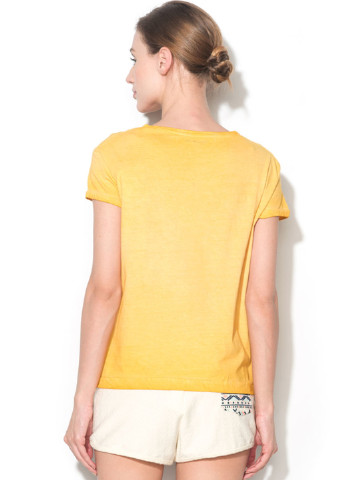 Желтая летняя футболка с коротким рукавом Pepe Jeans