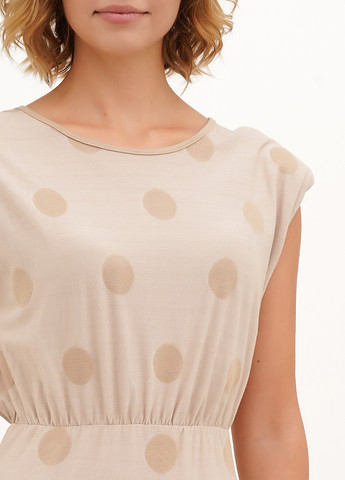 Бежевое кэжуал платье футляр Joie Clair в горошек