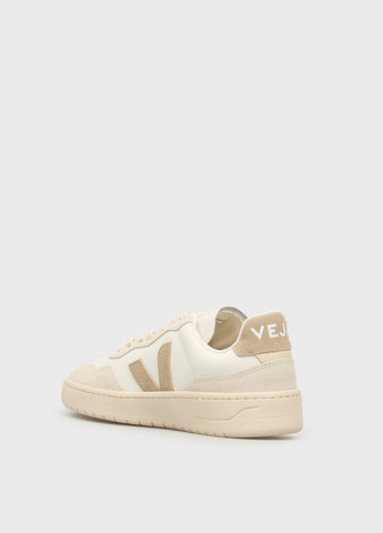 Білі кеди Veja
