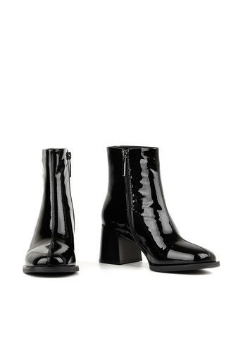 Черные демисезонная ботильоны Le'BERDES