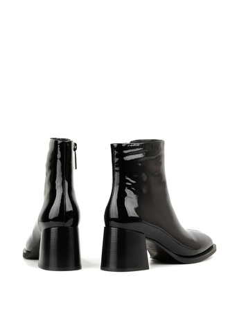 Черные демисезонная ботильоны Le'BERDES