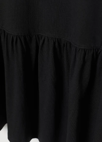 Черное кэжуал платье H&M однотонное