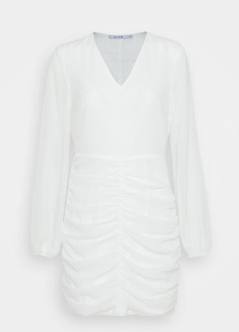Белое коктейльное платье NA-KD однотонное