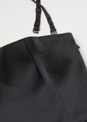 Комбинезон H&M комбинезон-брюки однотонный чёрный кэжуал полиэстер, атлас