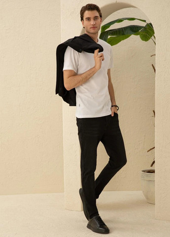 Белая футболка Pierre Cardin