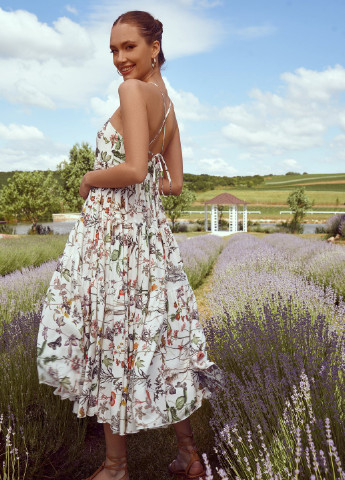 Молочное повседневный платье на тонких бретелях длины миди Gepur с цветочным принтом