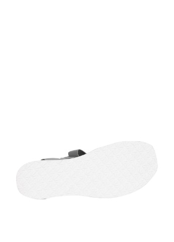 Серые босоножки Grani на липучке с белой подошвой