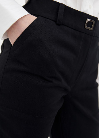Черные классические демисезонные зауженные брюки Solh