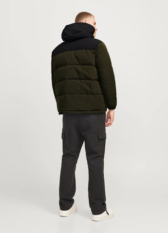 Оливковая (хаки) зимняя куртка Jack & Jones