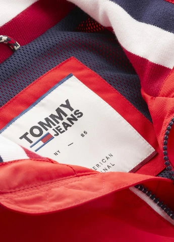 Червона демісезонна вітровка Tommy Jeans
