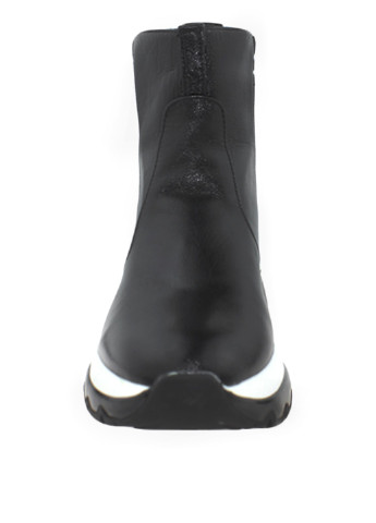 Осенние ботинки Wings волнистая подошва