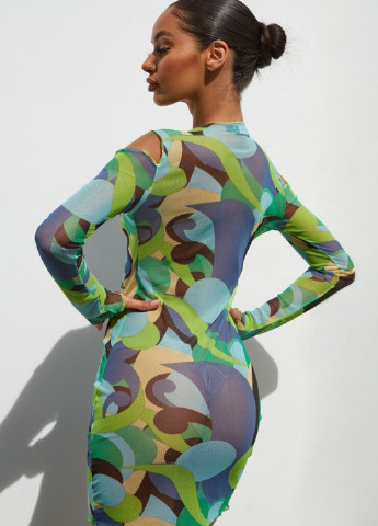 Комбинированное пляжное платье футляр PrettyLittleThing с геометрическим узором