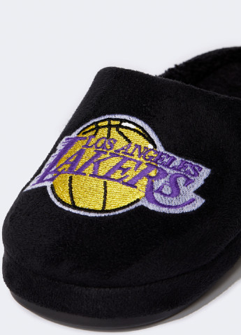 Капці Los Angeles Lakers DeFacto Тапочки чорний домашній