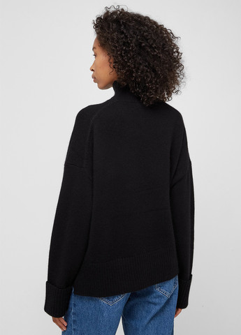 Чорний зимовий светр PRPY