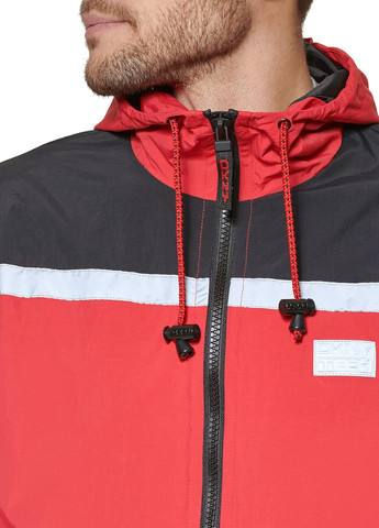 Красная демисезонная ветровка DKNY