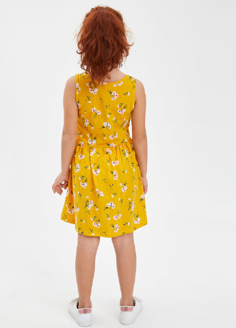 Жовтий кежуал сукня DeFacto