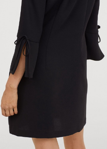 Черное кэжуал платье H&M