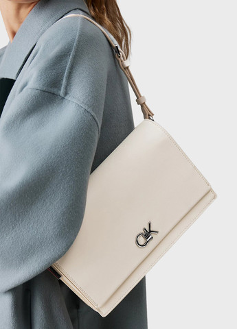 Сумка Calvin Klein (366424718)