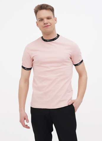Розовая футболка Boohoo