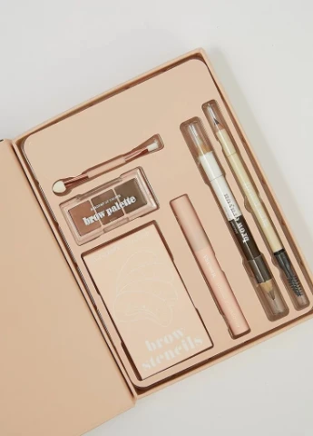 Книга Ultimate Brows Look Book Boohoo (256239046)