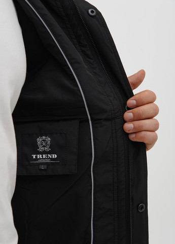 Черная демисезонная куртка Trend Collection