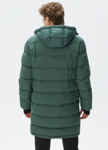 Зеленая зимняя куртка Lacoste