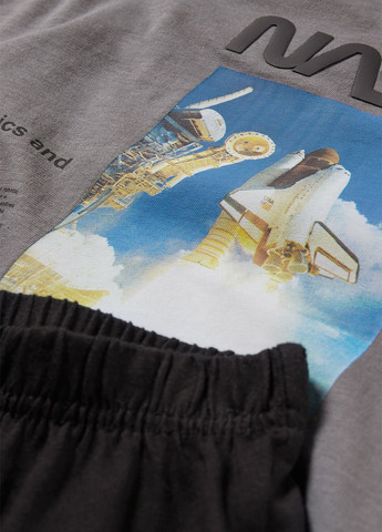 Комбинированный летний комплект (футболка, шорты) C&A