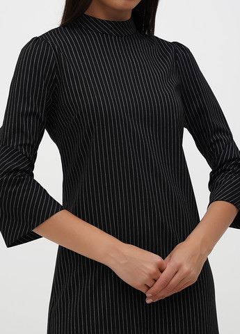 Черное кэжуал платье а-силуэт Sassofono в полоску