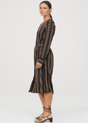Черное кэжуал платье H&M