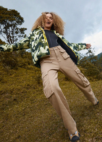 Комбинированная демисезонная куртка SHEIN