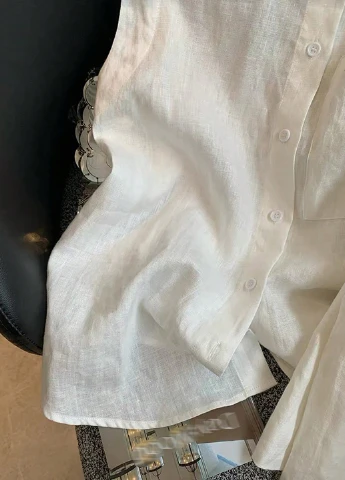 Молочна блуза SHEIN