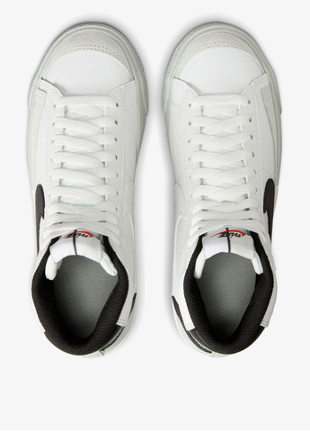 Белые демисезонные кроссовки Nike BLAZER MID 77