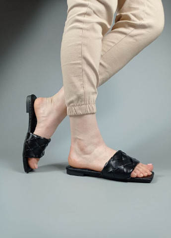 Черные шлепанцы Stilli