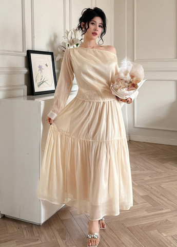 Кремовий демісезонний костюм (блуза, спідниця) SHEIN