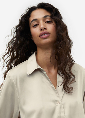 Бежева блуза H&M