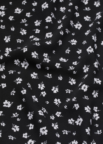 Черное кэжуал платье H&M с цветочным принтом